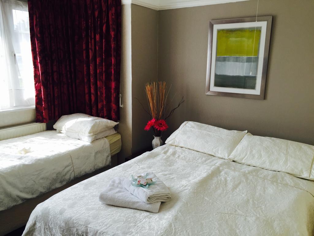 Edgware B&B Барнет Экстерьер фото